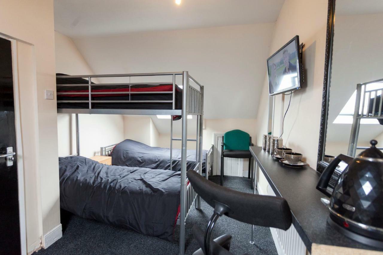 Fenham Hotel Express นิวคาสเซิล อะพอน ไทน์ ภายนอก รูปภาพ